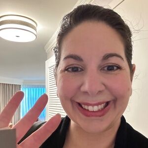Meet your Posher, Sarah